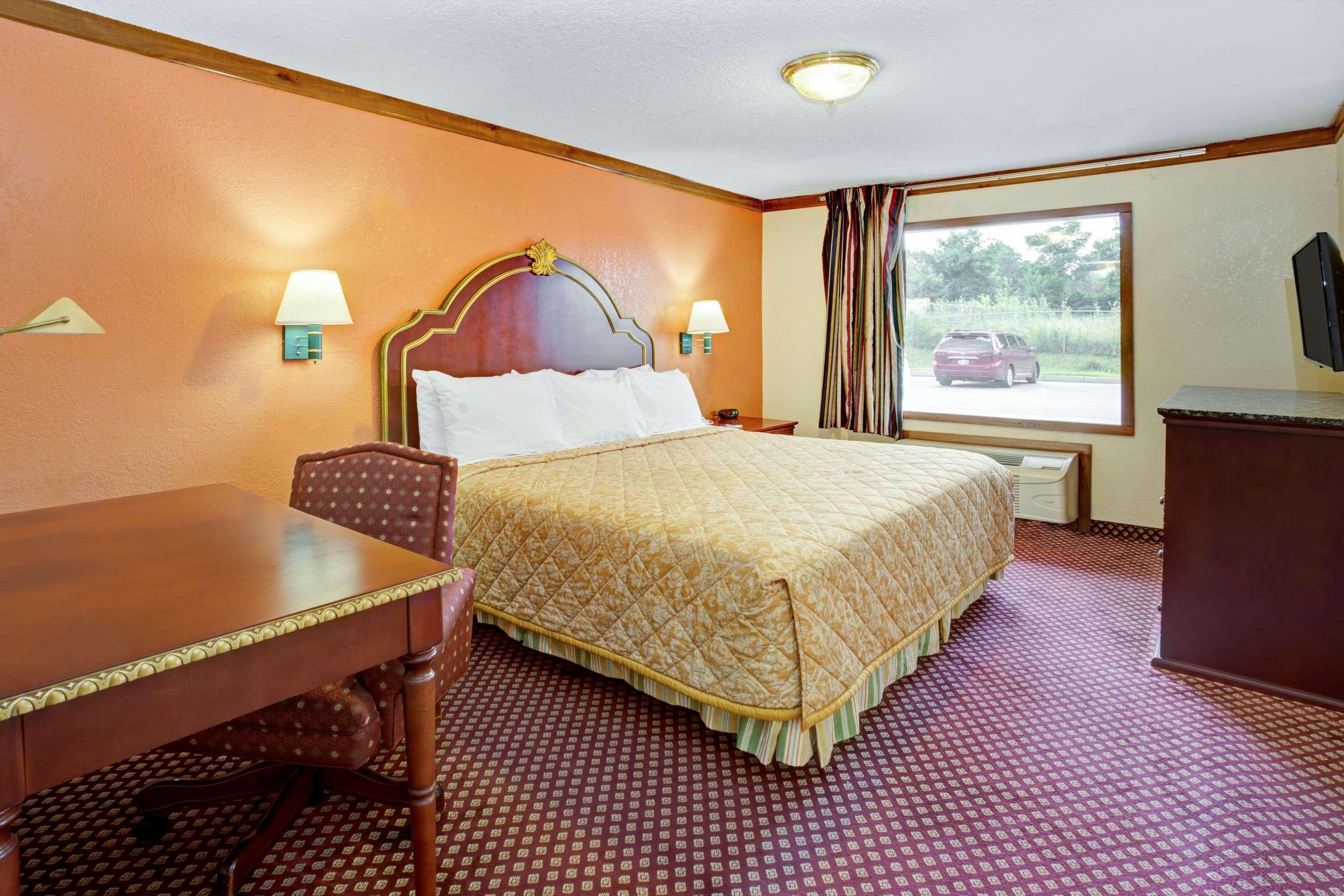 Travelodge By Wyndham Sellersburg Bagian luar foto